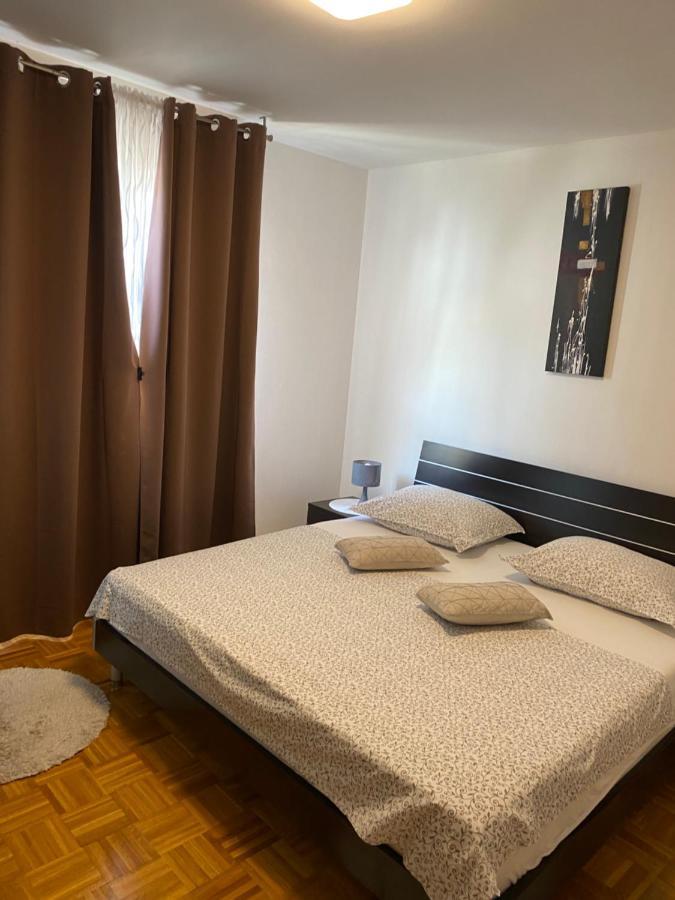Apartment Miana Trogir Eksteriør bilde